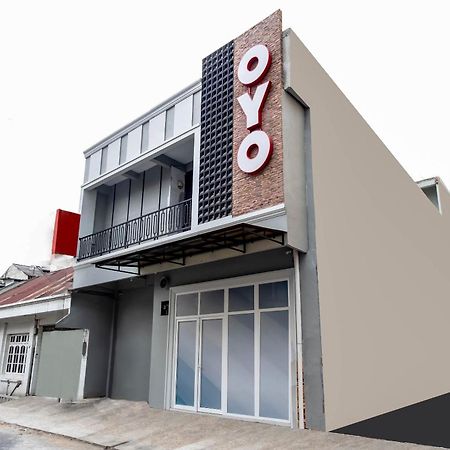 Super Oyo 2345 Homestay Jaya ميدان المظهر الخارجي الصورة