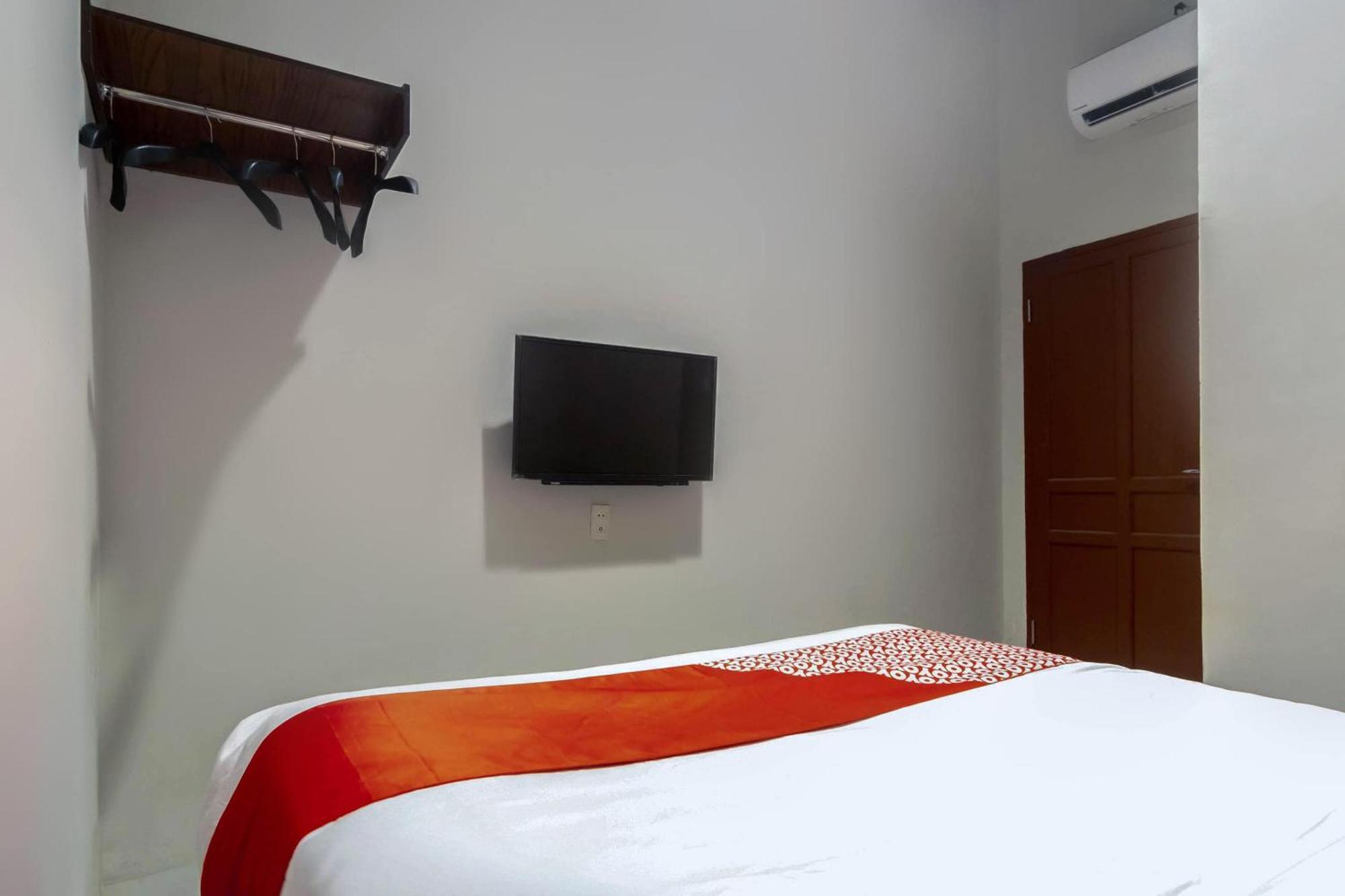 Super Oyo 2345 Homestay Jaya ميدان المظهر الخارجي الصورة
