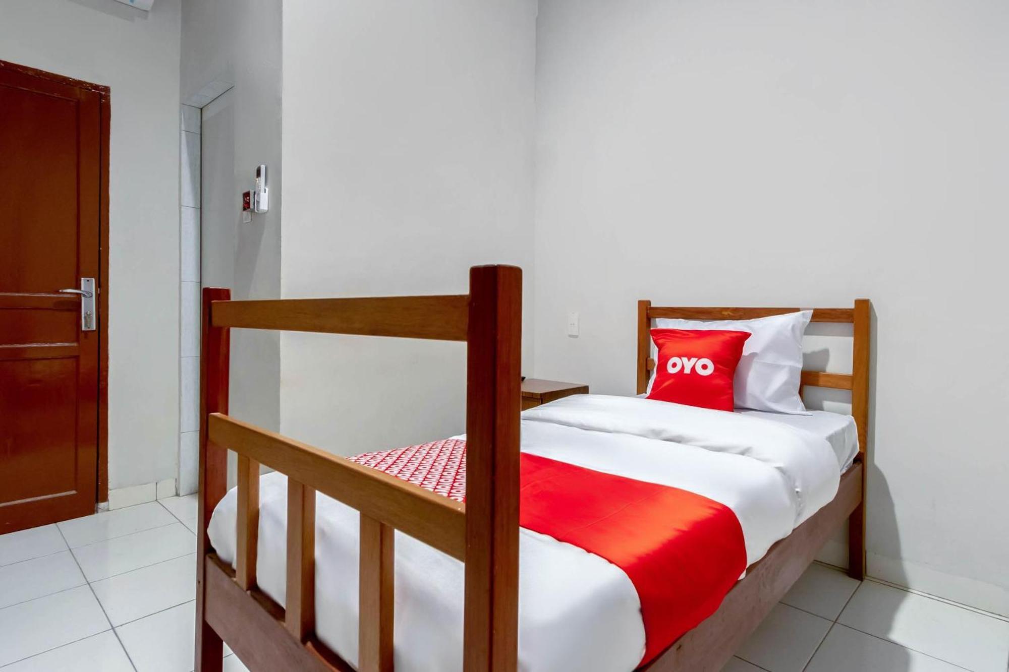Super Oyo 2345 Homestay Jaya ميدان المظهر الخارجي الصورة